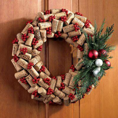 19 Brilliant DIY Cork Craft Christmas Ideas